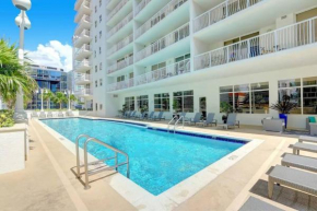 Brickell Bay View Oasis with Pool Hot Tub and Gym